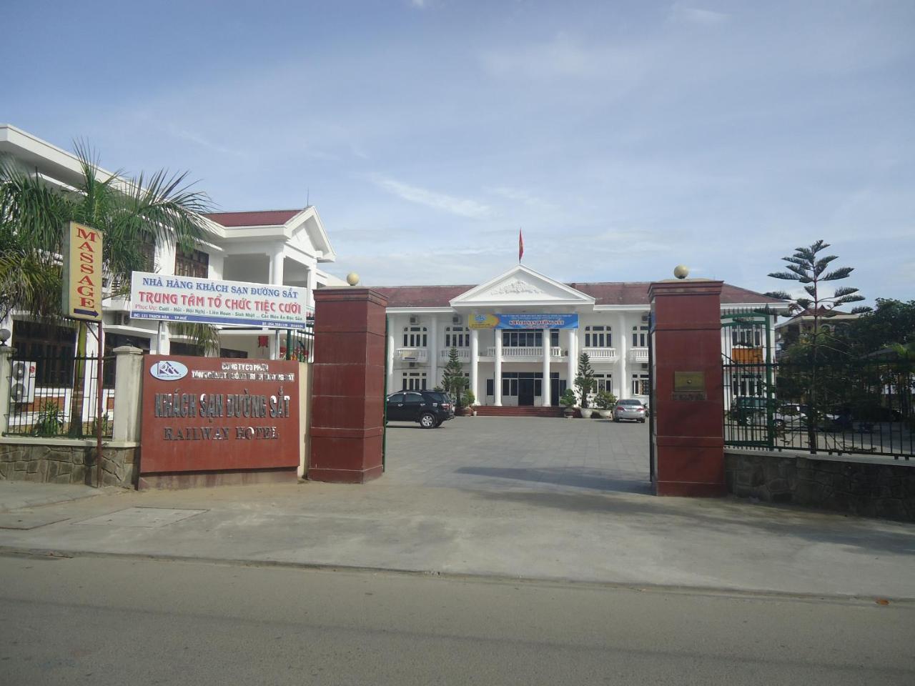 Hue Railway Hotel Exterior foto